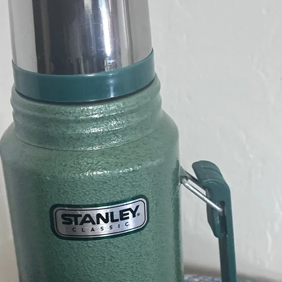 Vintage Stanley 1-Qt Thermos Vacuum Bottle – Aladdin Nashville – Green Hammerton - Picture 3 of 7